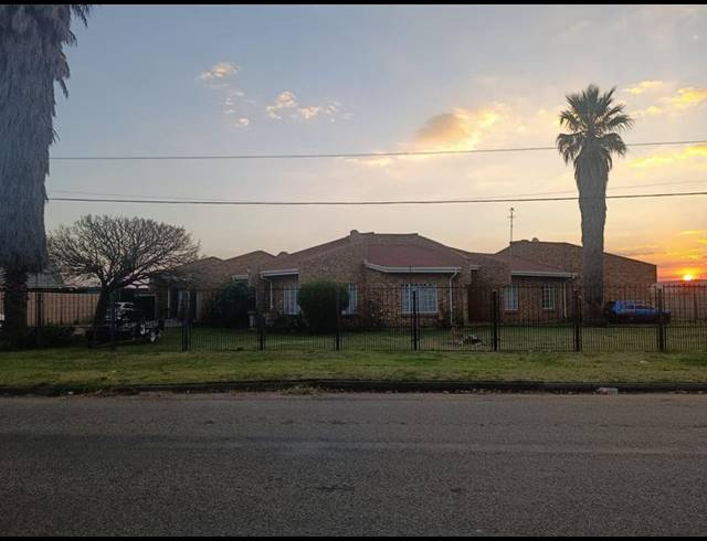4 BEDROOM PROPERTY TO RENT IN ELSPARK